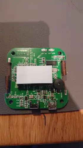 Geöffnete Sonoff RF Bridge R2 V1.0 aus unserem Projekt